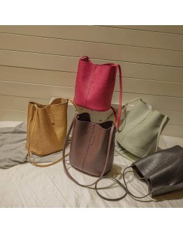 Women's Bag Pleated Leather Bucket Bag New Ladies Slung Shoulder Shopping Bag Fashion Women's Bag